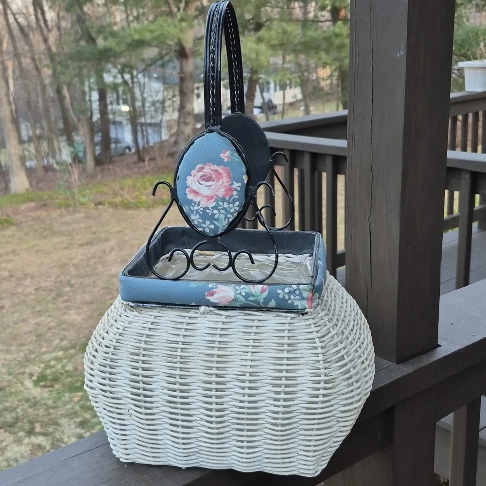 Vintage WhiteWicker Nesting Floral Quilt Metal Handle Basket